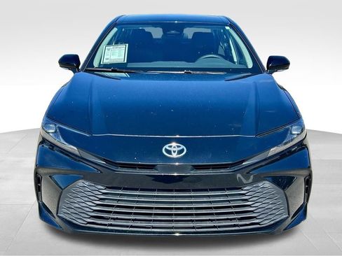 Used 2025 Toyota Camry LE FWD image 2