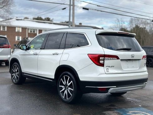 Used 2019 Honda Pilot Touring image 3