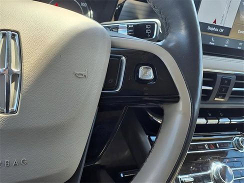 Used 2021 Lincoln Corsair AWD w/ Premium Package image 28