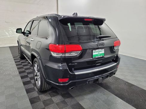 Used 2017 Jeep Grand Cherokee Overland AWD/4WD image 5