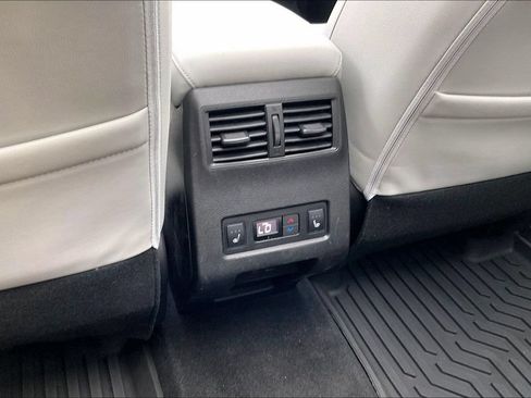 Used 2024 Mitsubishi Outlander SEL AWD/4WD image 30