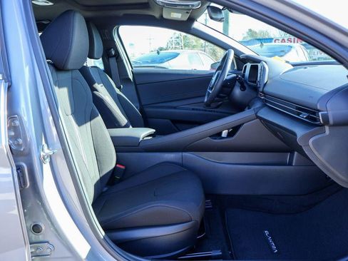 New 2026 Hyundai Elantra SEL Sport Premium image 8