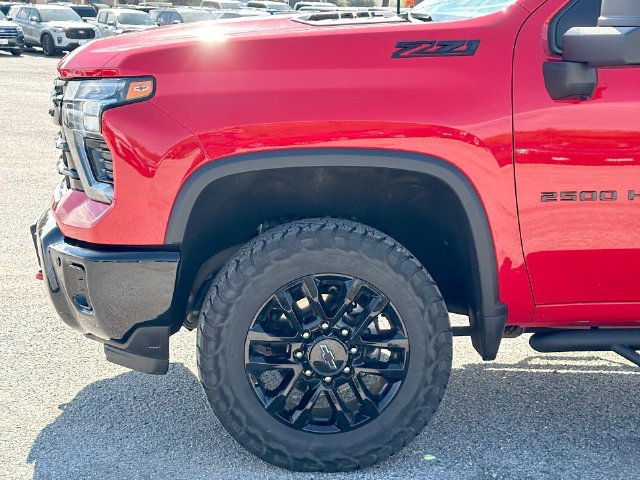 Used 2025 Chevrolet Silverado 2500 LT w/ Trail Boss Package AWD/4WD image 10