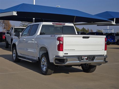 New 2026 Chevrolet Silverado 1500 LT w/ Convenience Package II image 3