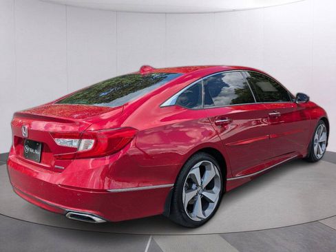 Used 2018 Honda Accord Touring image 7