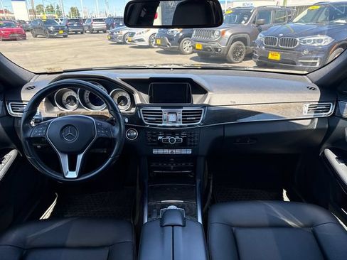Used 2014 Mercedes-Benz E 350 4MATIC Sedan image 11