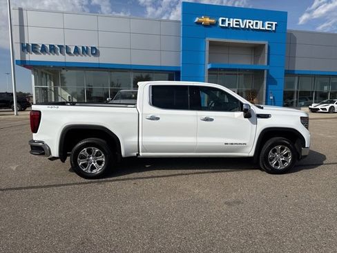 Used 2025 GMC Sierra 1500 SLT image 7