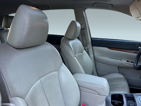 Used 2013 Subaru Outback 2.5i Limited w/ Moonroof Pkg image 29