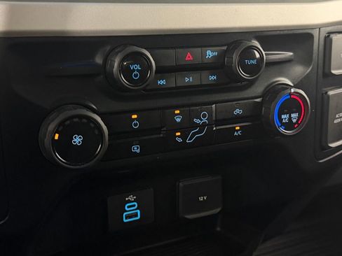 Used 2025 Ford F250 XL w/ FX4 Off-Road Package image 19