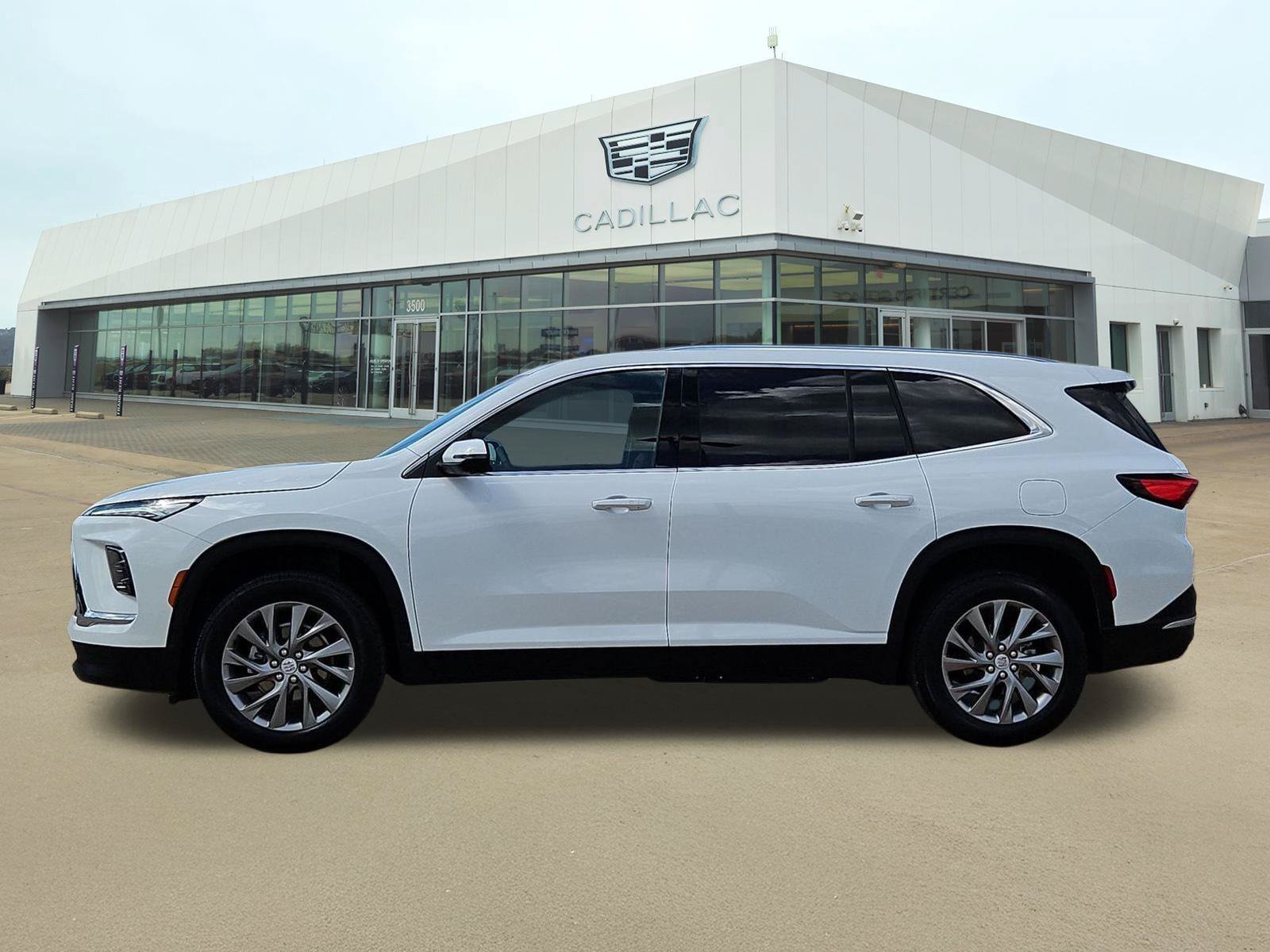 Used 2026 Buick Enclave Preferred FWD image 3