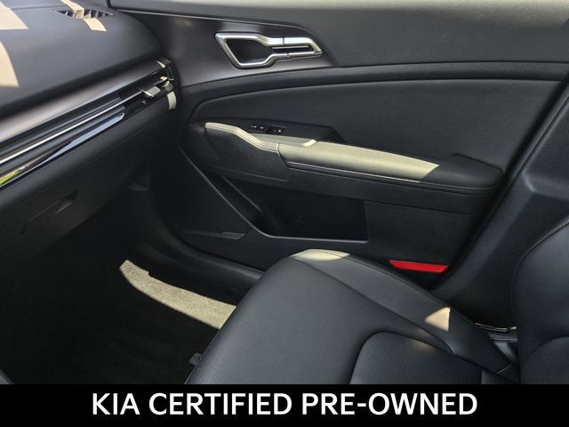 Certified 2026 Kia Sportage EX w/ EX Panorama Roof Package FWD image 26