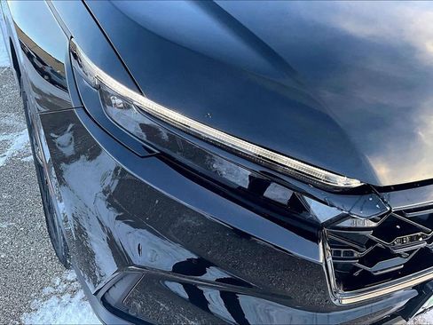 Used 2025 Honda CR-V Sport Touring image 29