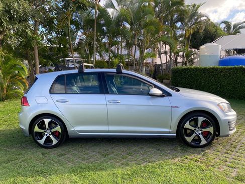 Used 2016 Volkswagen GTI Autobahn w/ Lighting Package (SEL) FWD image 26