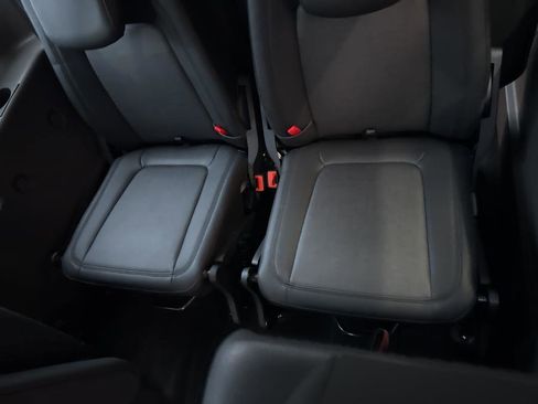 Used 2020 Ford Transit Connect XL image 24