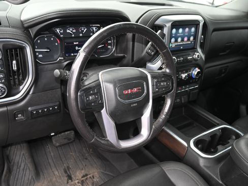 Used 2021 GMC Sierra 3500 SLT w/ SLT Convenience Package image 3
