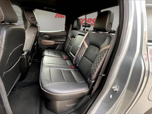 Used 2024 GMC Canyon Denali image 24