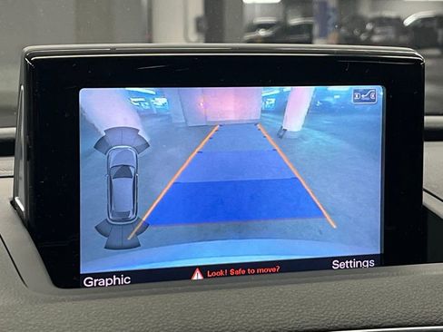 Used 2018 Audi Q3 2.0T Premium Plus w/ Premium Plus Package image 27