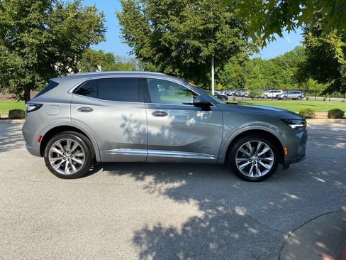 Used 2023 Buick Envision Avenir AWD/4WD image 9