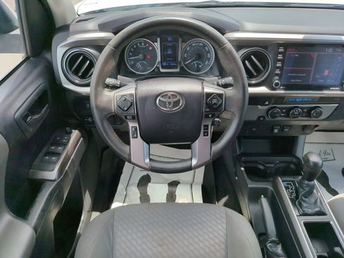Used 2021 Toyota Tacoma SR5 RWD image 15