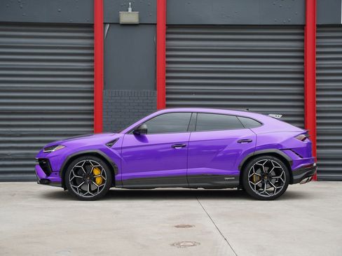 Used 2024 Lamborghini Urus Performante image 2