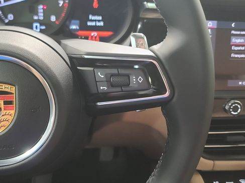 New 2026 Porsche Macan image 18