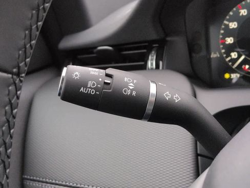 New 2026 Land Rover Discovery Sport Landmark image 28