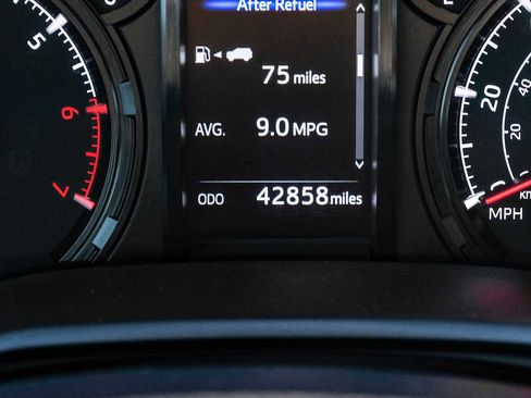 Used 2023 Toyota 4Runner 40th Anniversary SE image 24