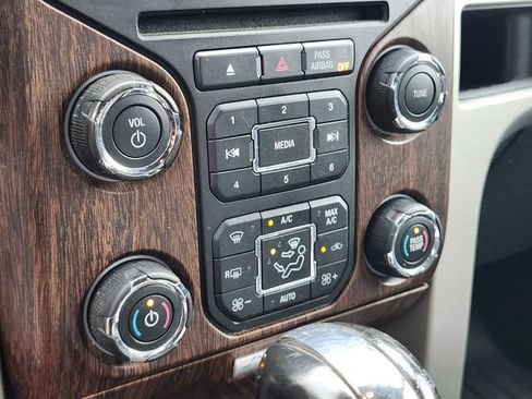 Used 2013 Ford F150 Lariat w/ Luxury Equipment Group AWD/4WD image 21