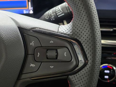 New 2026 Chevrolet Trax RS w/ Sunroof Package image 31