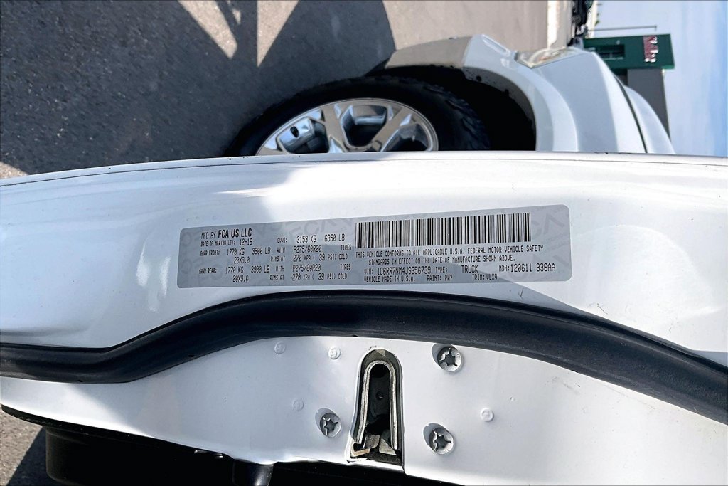 Used 2018 RAM 1500 Laramie AWD/4WD image 34