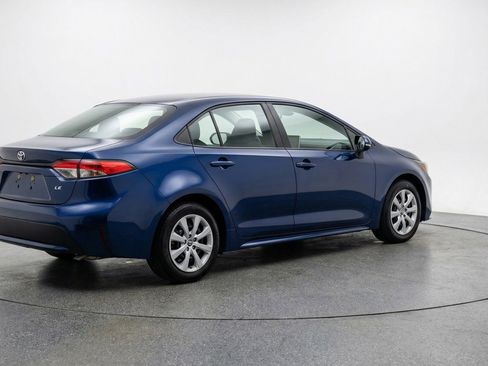 Used 2025 Toyota Corolla LE image 9