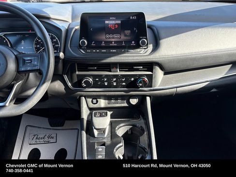 Used 2024 Nissan Rogue S AWD/4WD image 20