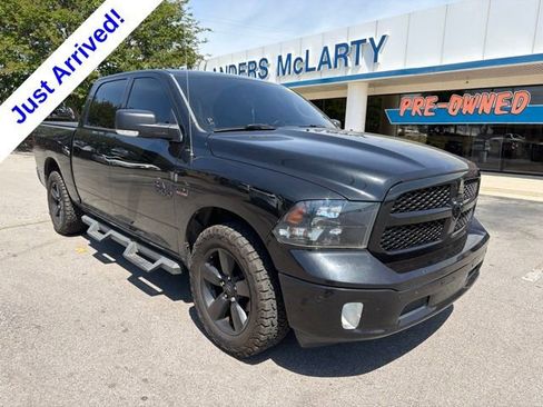 Used 2018 RAM 1500 Big Horn AWD/4WD image 2