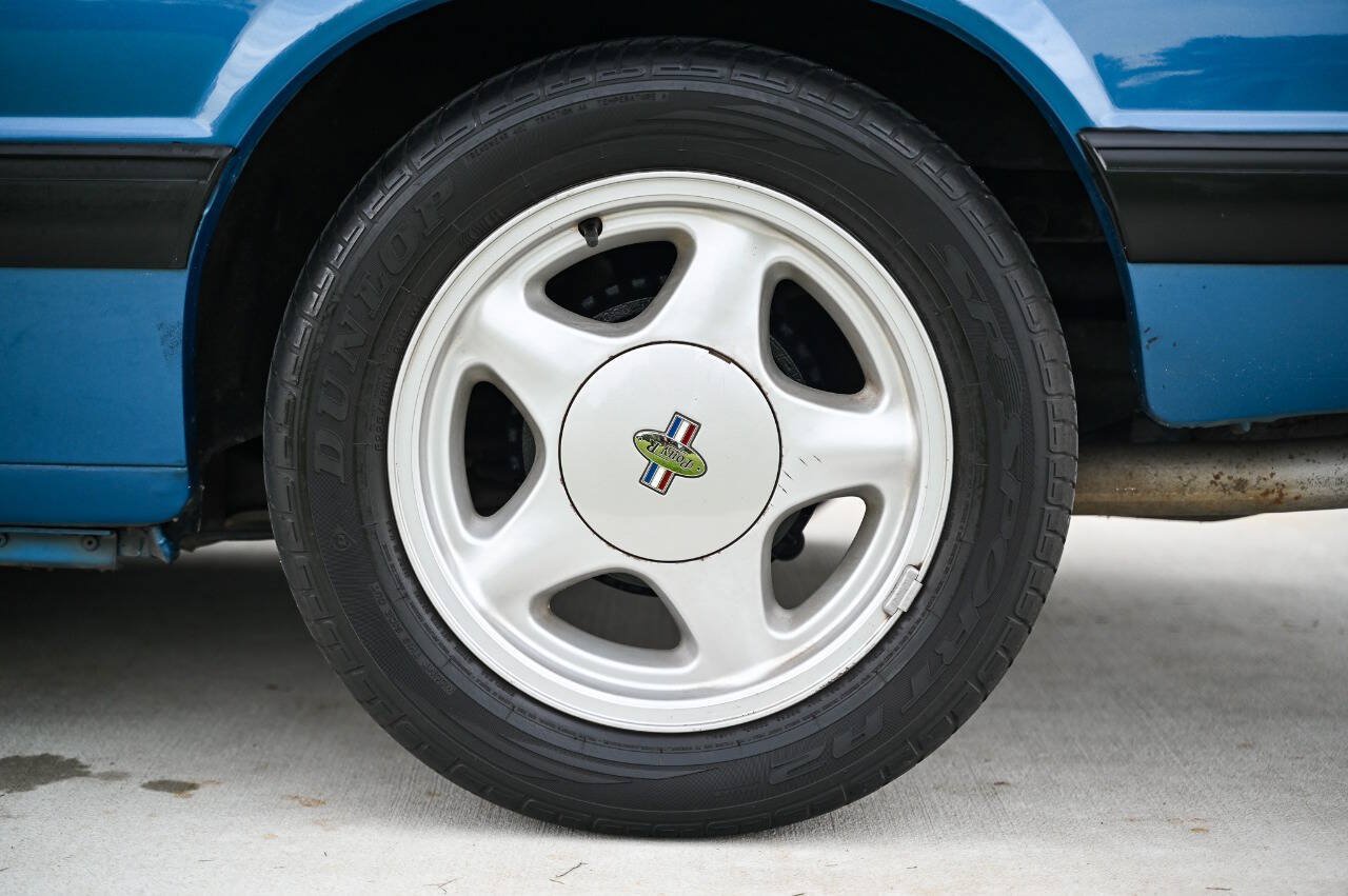 Used 1989 Ford Mustang LX RWD image 13