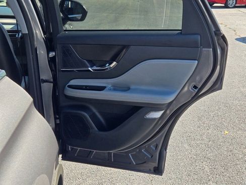 Certified 2021 Lincoln Corsair AWD w/ Equipment Group 101A image 7