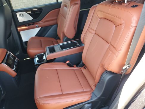 New 2026 Lincoln Aviator Reserve AWD/4WD image 26