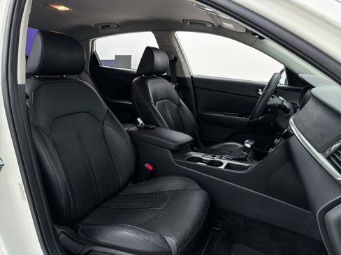 Used 2020 Kia Optima EX image 28