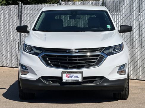Used 2021 Chevrolet Equinox LS w/ LPO, Blackout Package AWD/4WD image 6