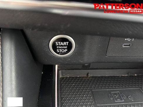 Used 2023 Nissan Rogue Platinum w/ Platinum Premium Package FWD image 12