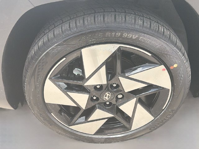 New 2026 Hyundai Kona Limited FWD image 32