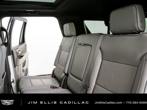 Used 2023 GMC Yukon SLT RWD image 20