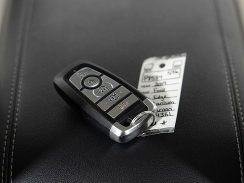 Used 2019 Ford Edge Titanium w/ Equipment Group 301A image 38