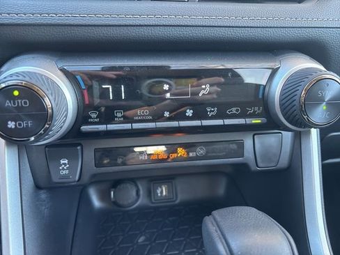 Used 2025 Toyota RAV4 XLE image 14