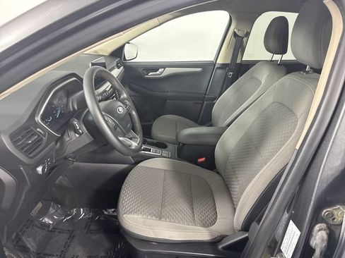 Used 2020 Ford Escape SE FWD image 18