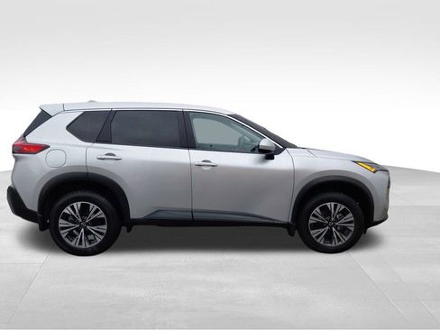Used 2023 Nissan Rogue SV image 7