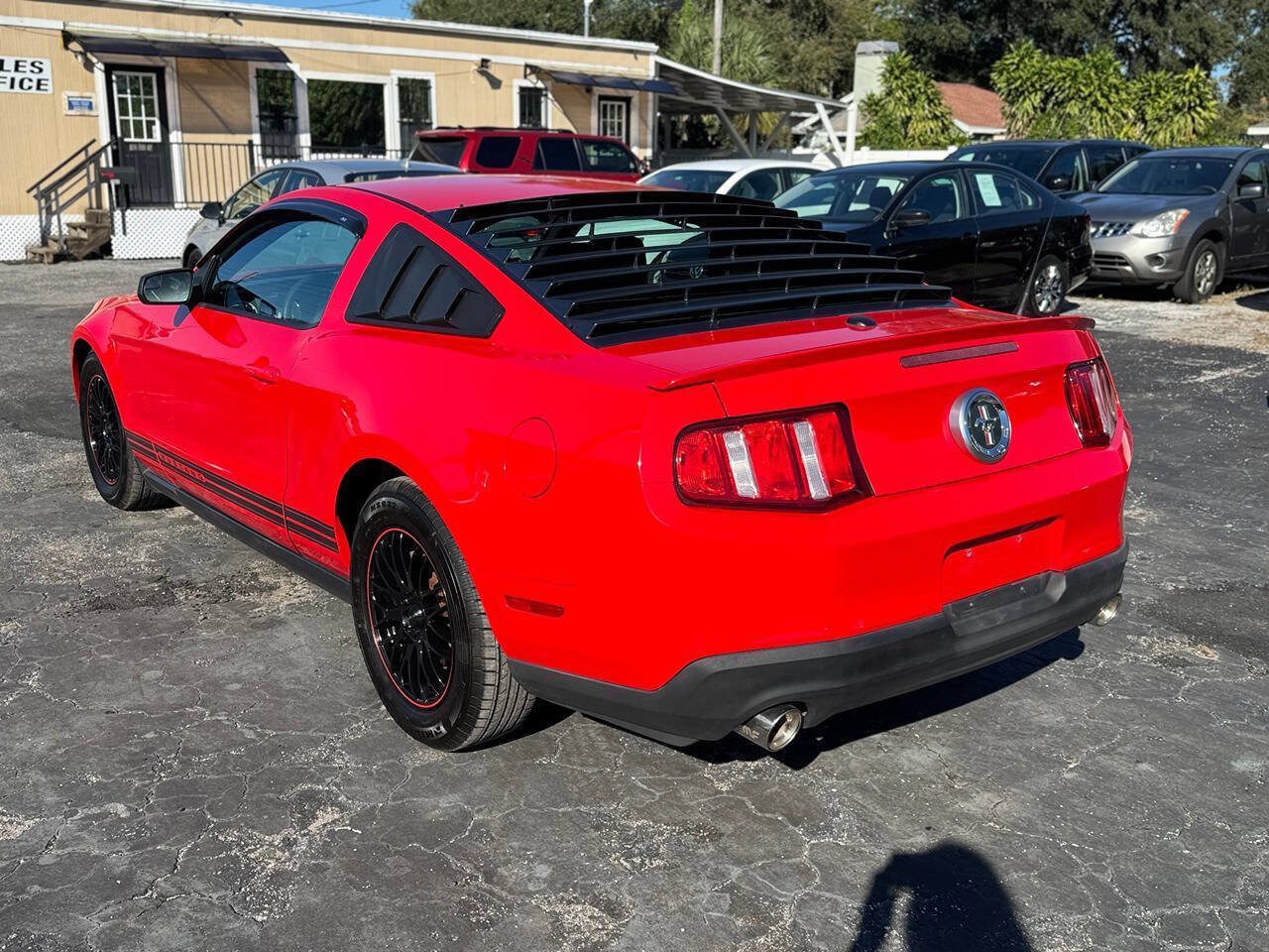 Used 2012 Ford Mustang Premium RWD image 6