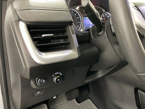 Certified 2022 GMC Terrain SLE w/ Driver Convenience Package image 25