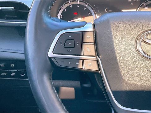 Used 2022 Toyota Highlander Platinum image 23