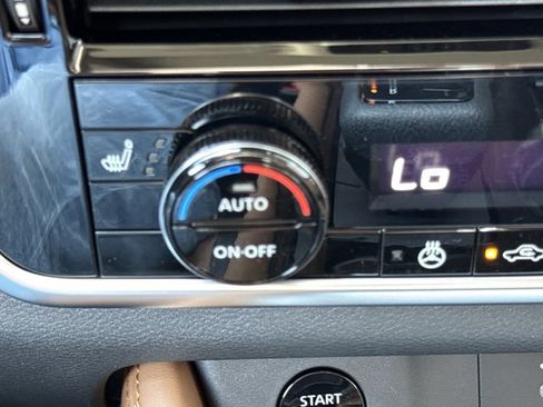 New 2026 Nissan Rogue Platinum AWD/4WD image 19