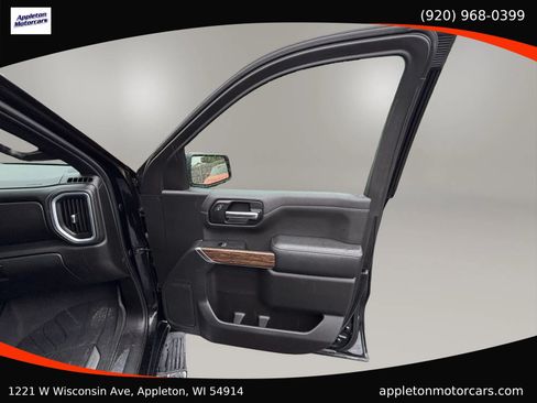 Used 2019 Chevrolet Silverado 1500 High Country w/ High Country Premium Package AWD/4WD image 42